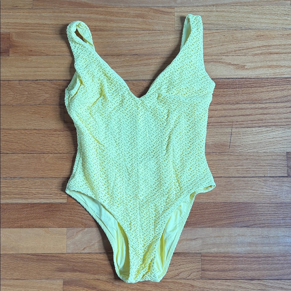 Monday Swimwear Santa Caterina One Piece Citrus Crochet Size Small